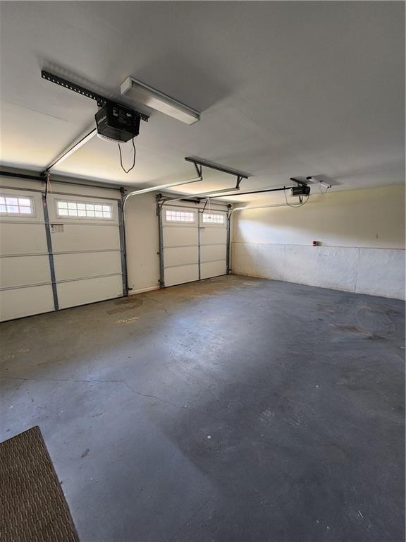 3037 Lexington Avenue