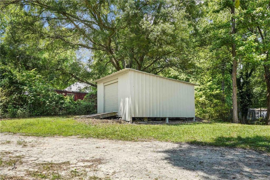 4240 N Giles Road