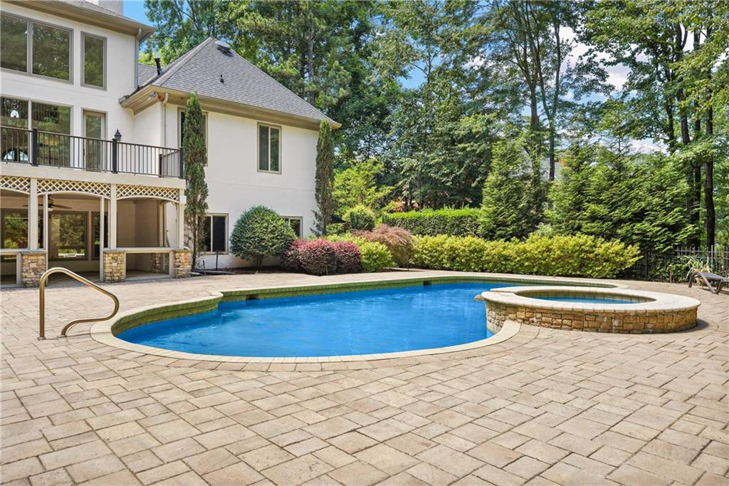 6025 Carlisle Lane