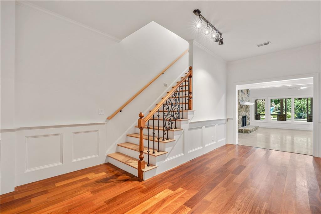 6025 Carlisle Lane