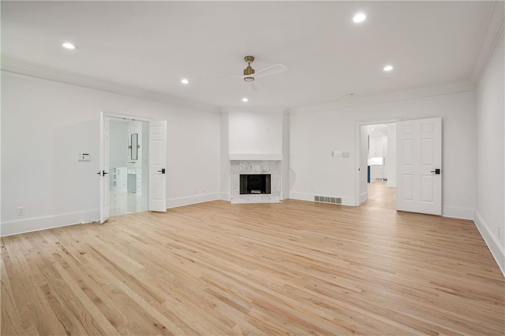 6025 Carlisle Lane