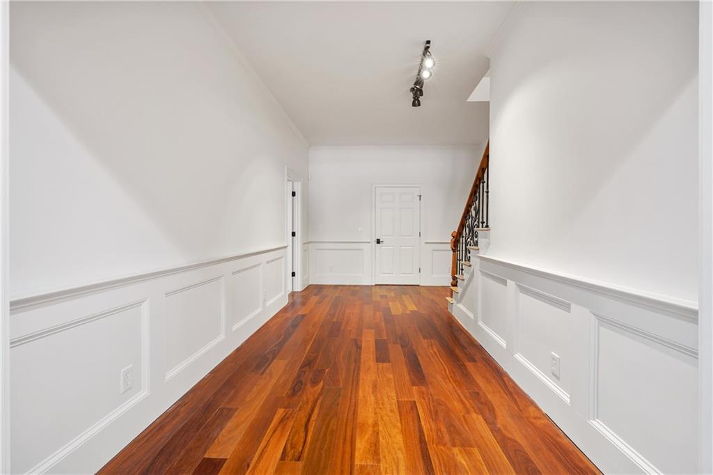 6025 Carlisle Lane