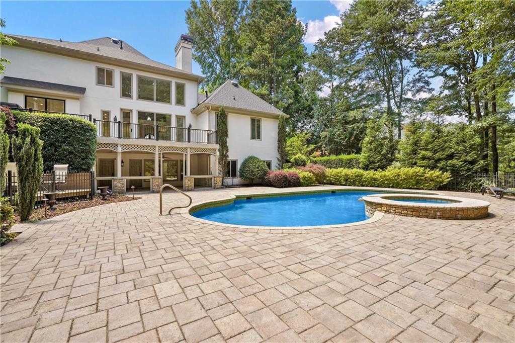 6025 Carlisle Lane