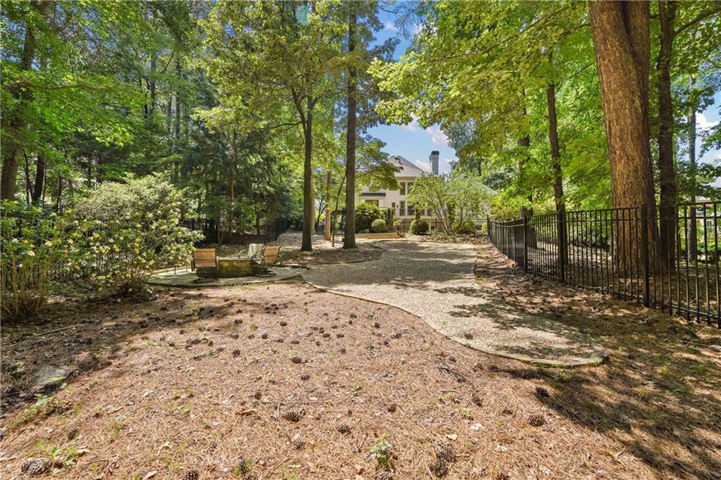6025 Carlisle Lane