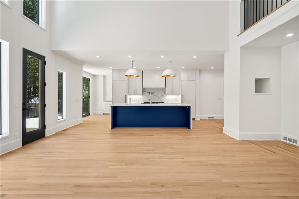 6025 Carlisle Lane