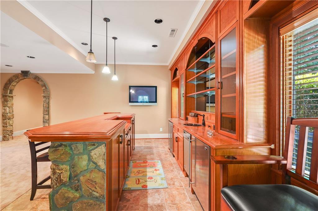 6025 Carlisle Lane