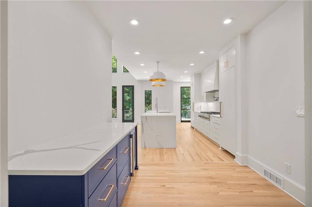 6025 Carlisle Lane