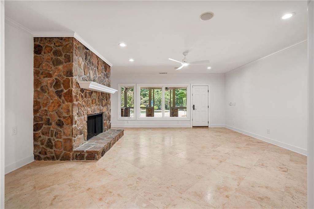 6025 Carlisle Lane