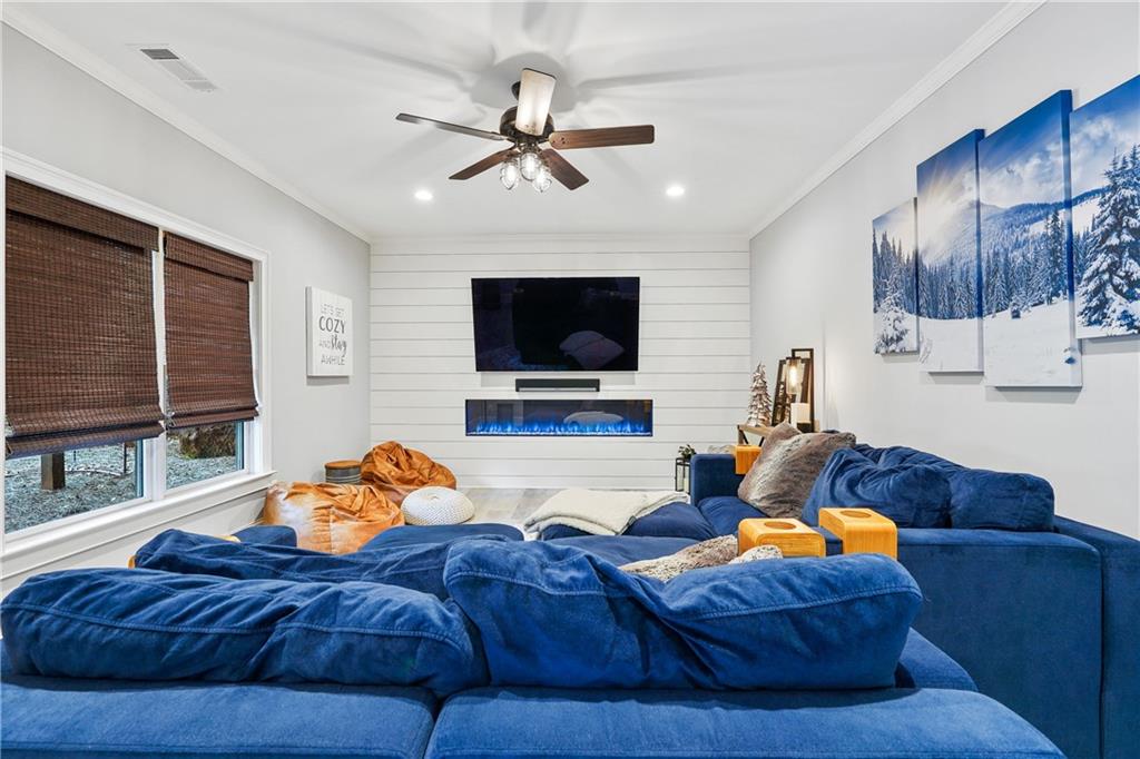 1744 Hickory Woods Pass