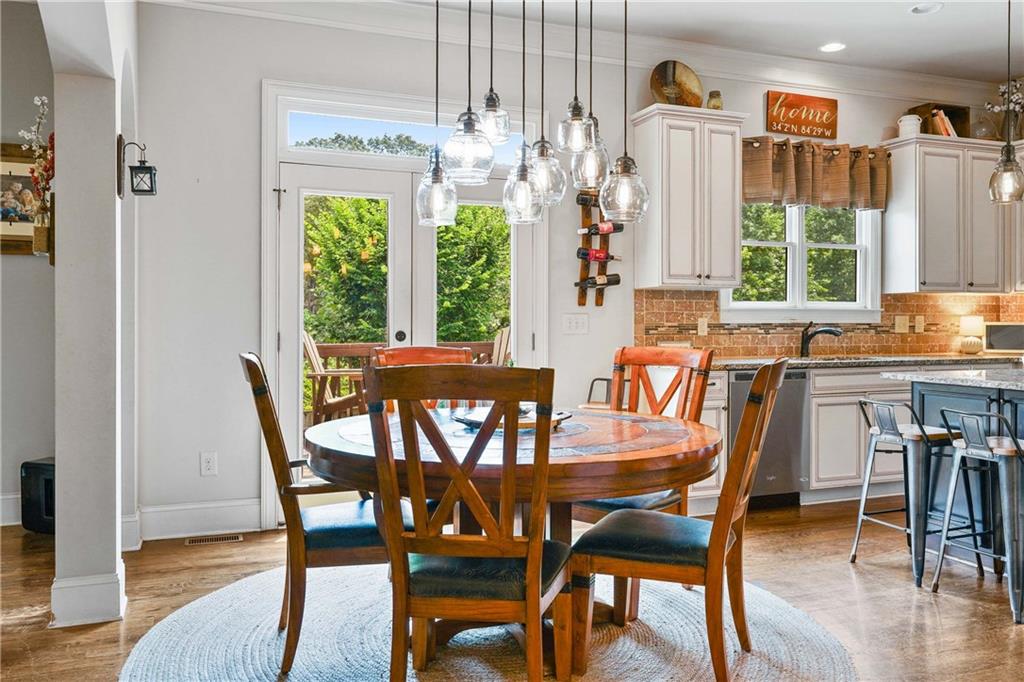 1744 Hickory Woods Pass