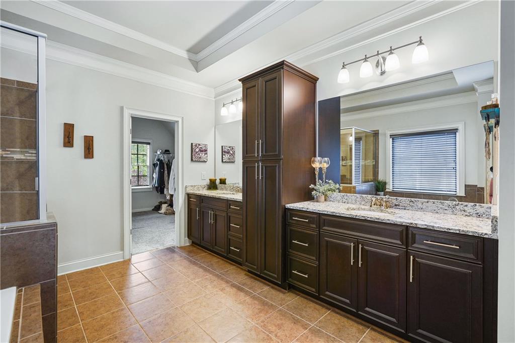 1744 Hickory Woods Pass