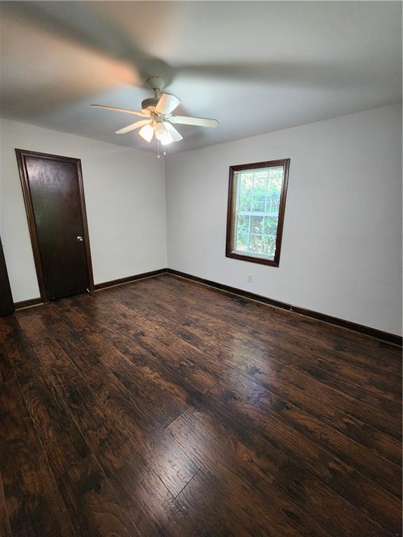 104 E Acres Drive SE