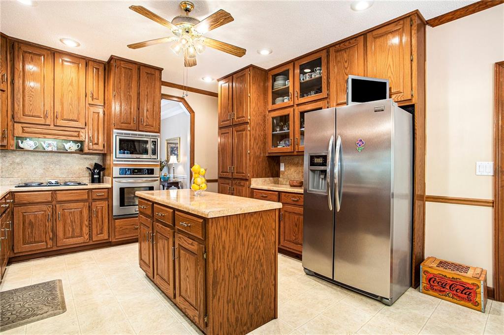 110 ELLENWOOD Court