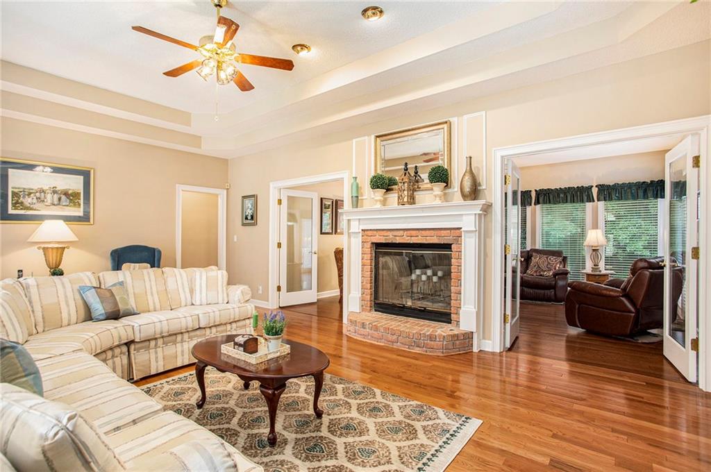 110 ELLENWOOD Court
