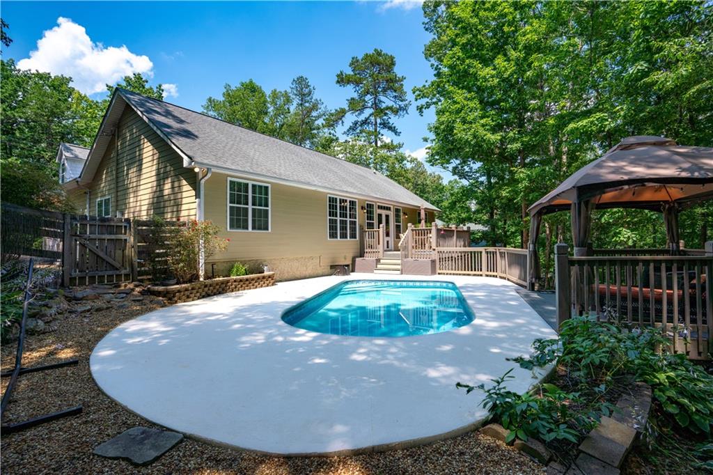 194 Ridgewood Drive