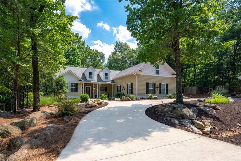 194 Ridgewood Drive