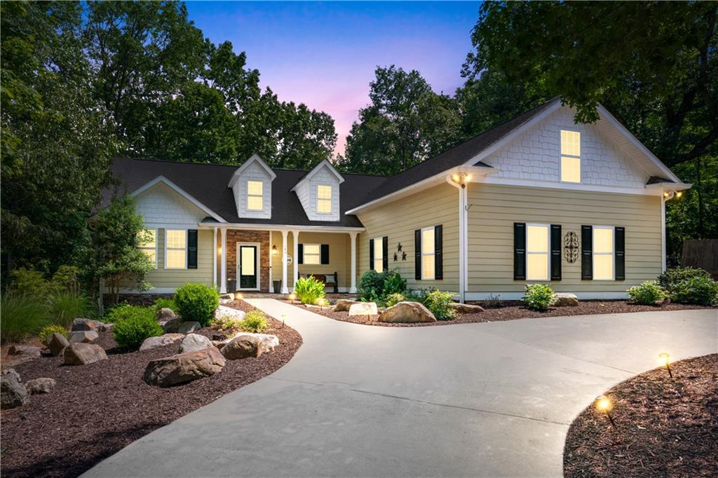 194 Ridgewood Drive