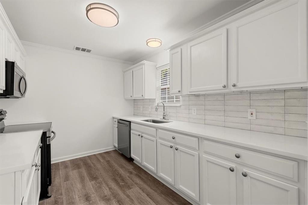 1033 Thomasville Estate Way