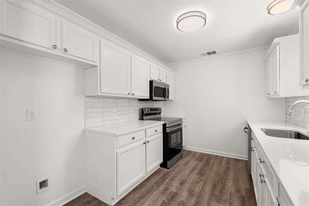 1033 Thomasville Estate Way