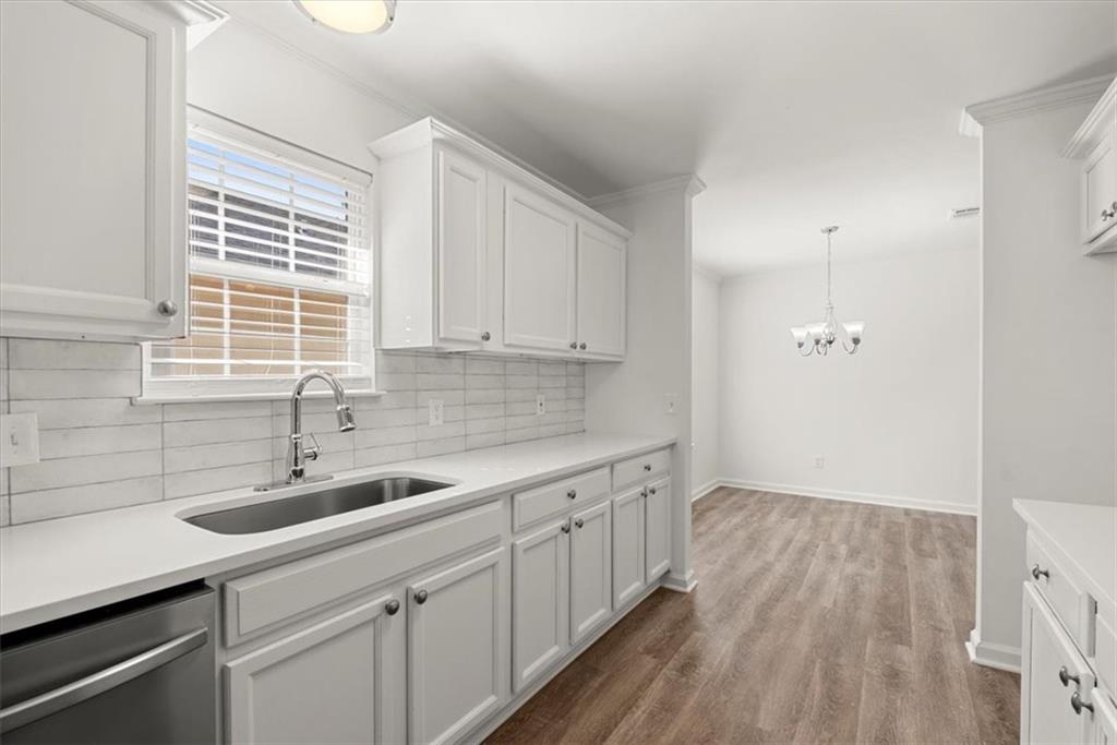 1033 Thomasville Estate Way