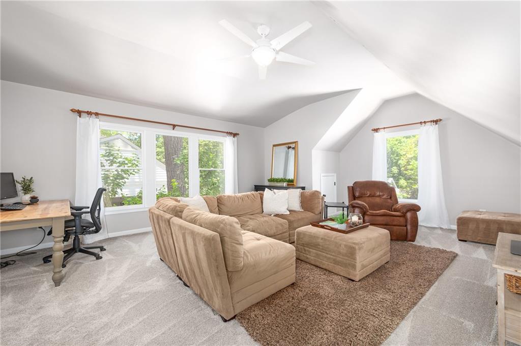 3808 W Nancy Creek Court NE