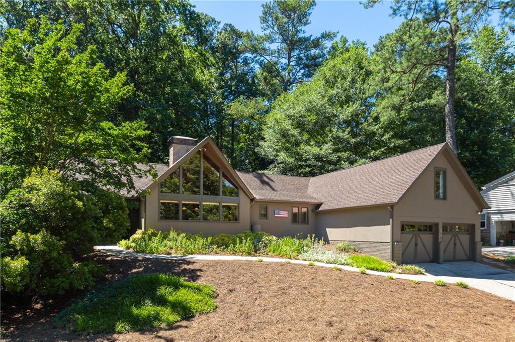 3808 W Nancy Creek Court NE