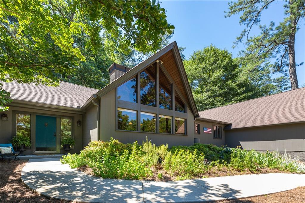3808 W Nancy Creek Court NE