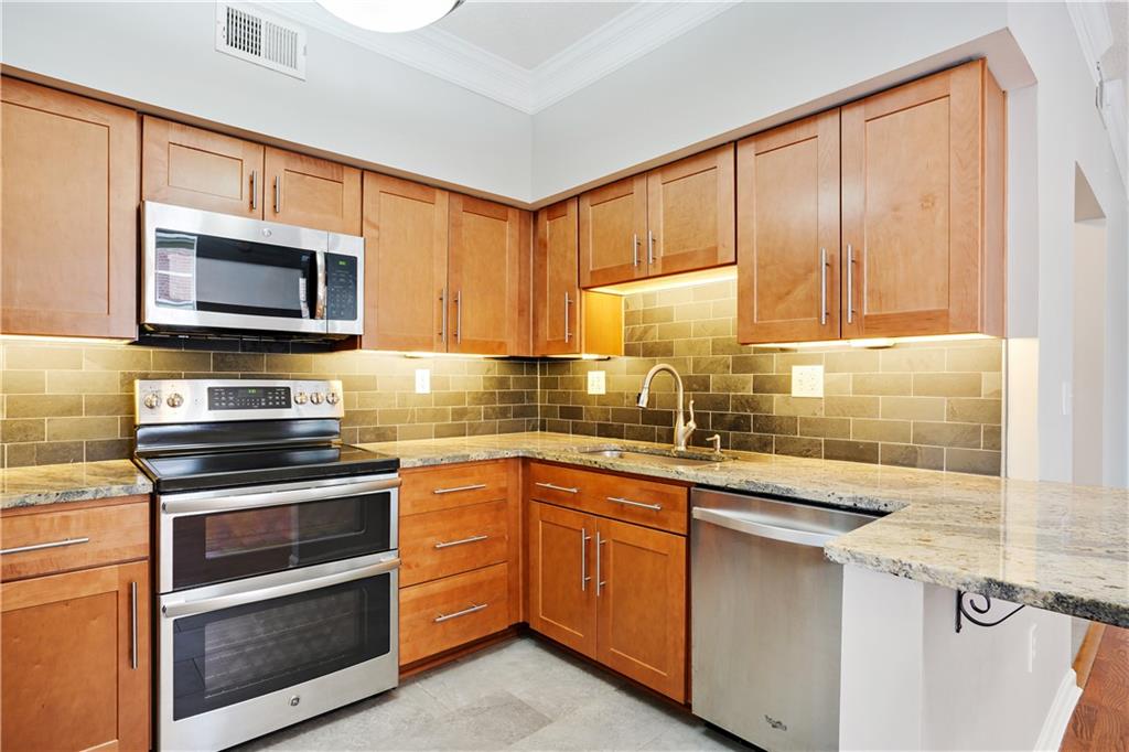800 Peachtree Street Unit 407