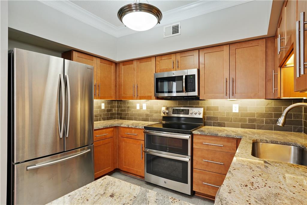 800 Peachtree Street Unit 407
