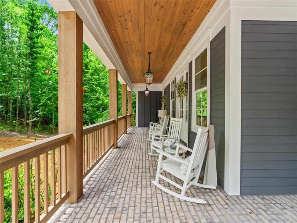 1300 Ponder Lane