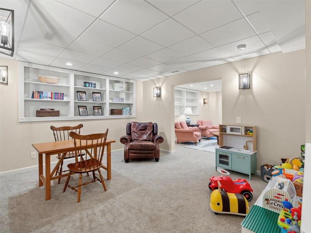 125 Cobblestone Way