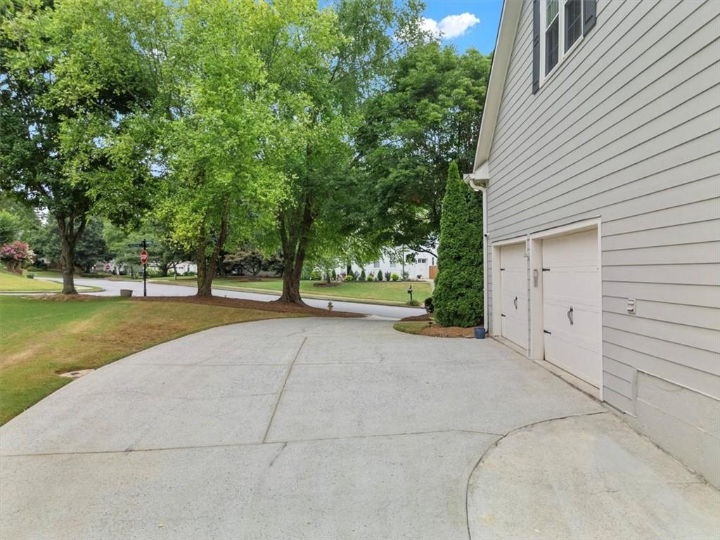 125 Cobblestone Way