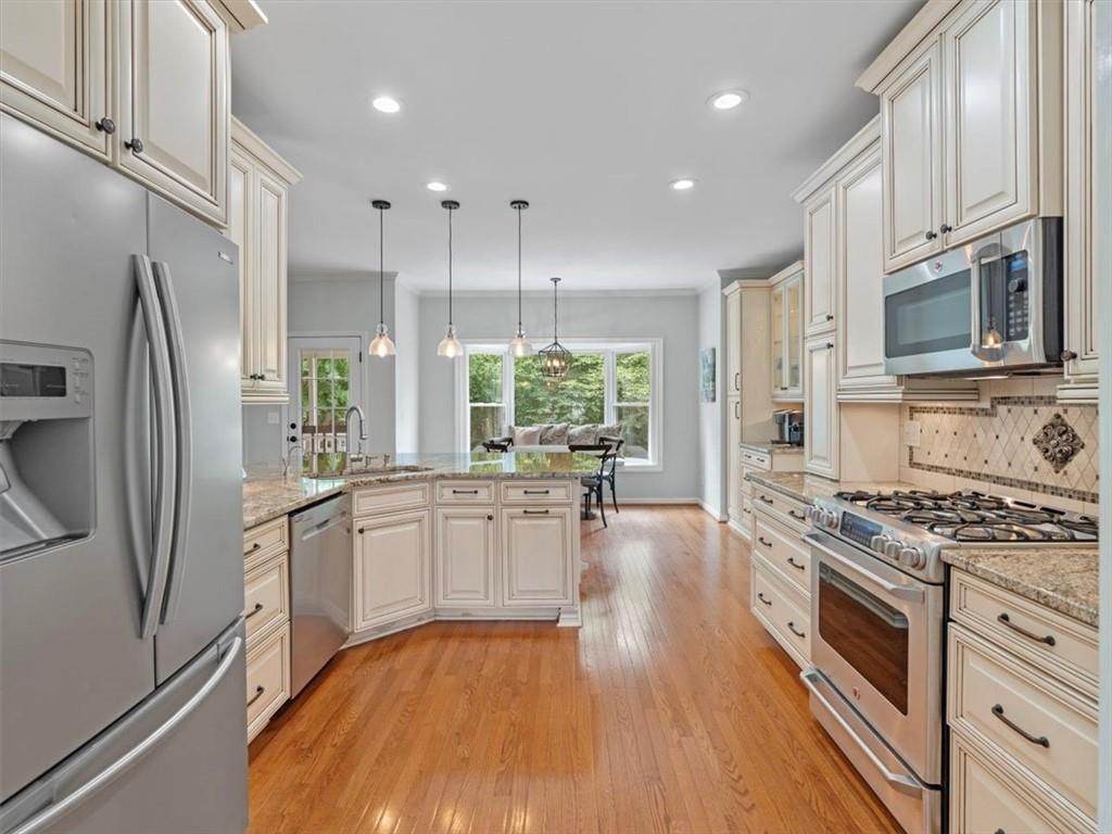 125 Cobblestone Way
