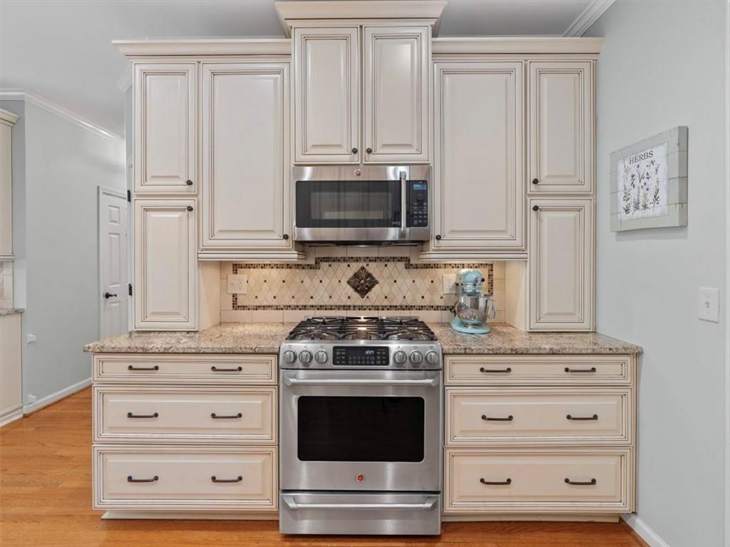 125 Cobblestone Way