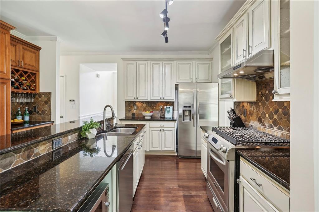 5493 Brooke Ridge Drive