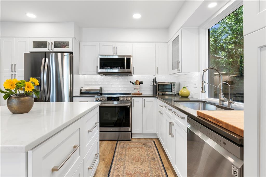 2946 Chipmunk Trail SE