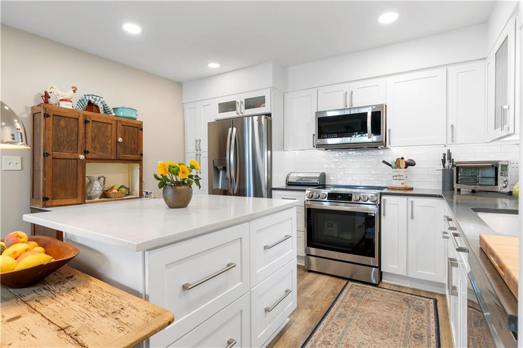 2946 Chipmunk Trail SE