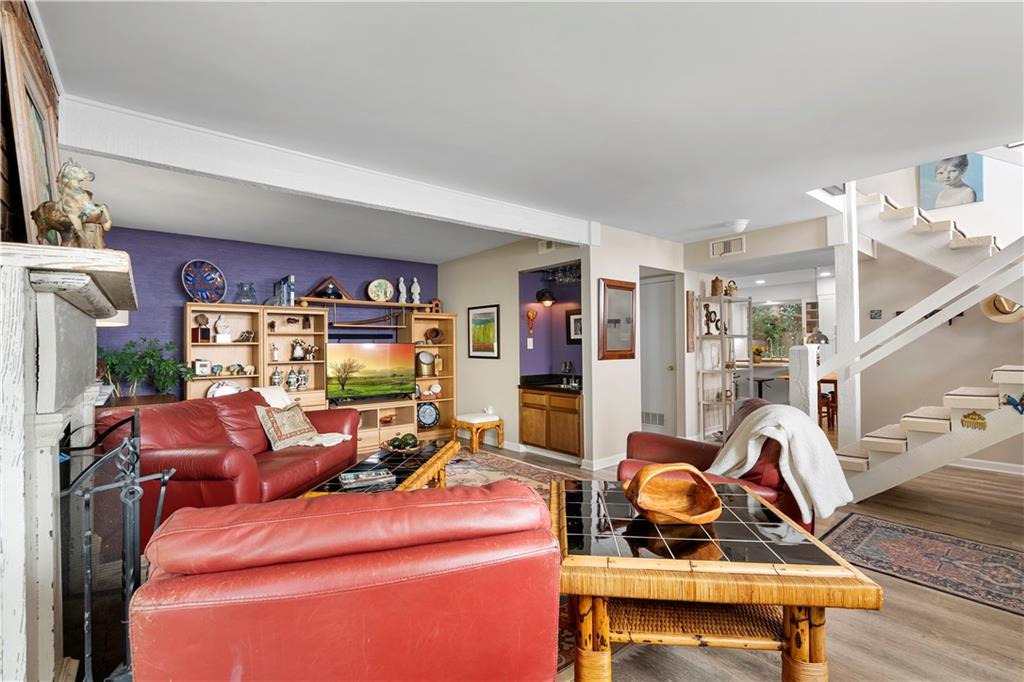 2946 Chipmunk Trail SE