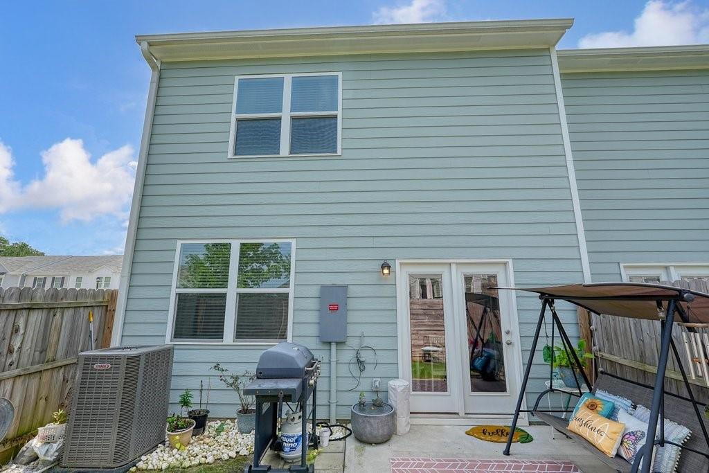 302 Penn Station Way
