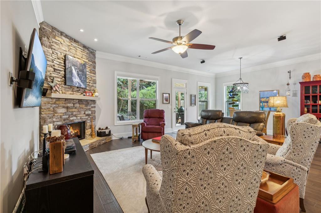 228 River Knoll Way