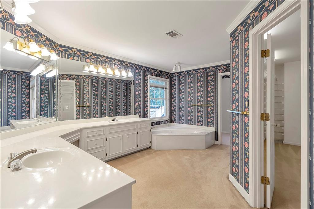 5435 Hoylake Court