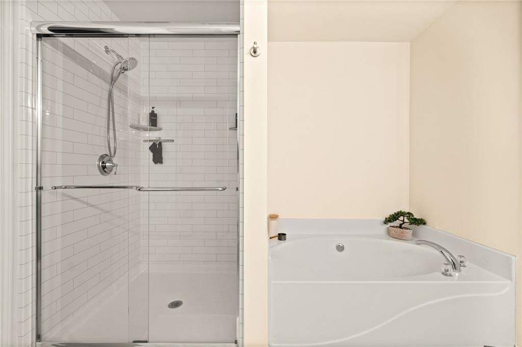 243 Brownstone Circle Unit 25
