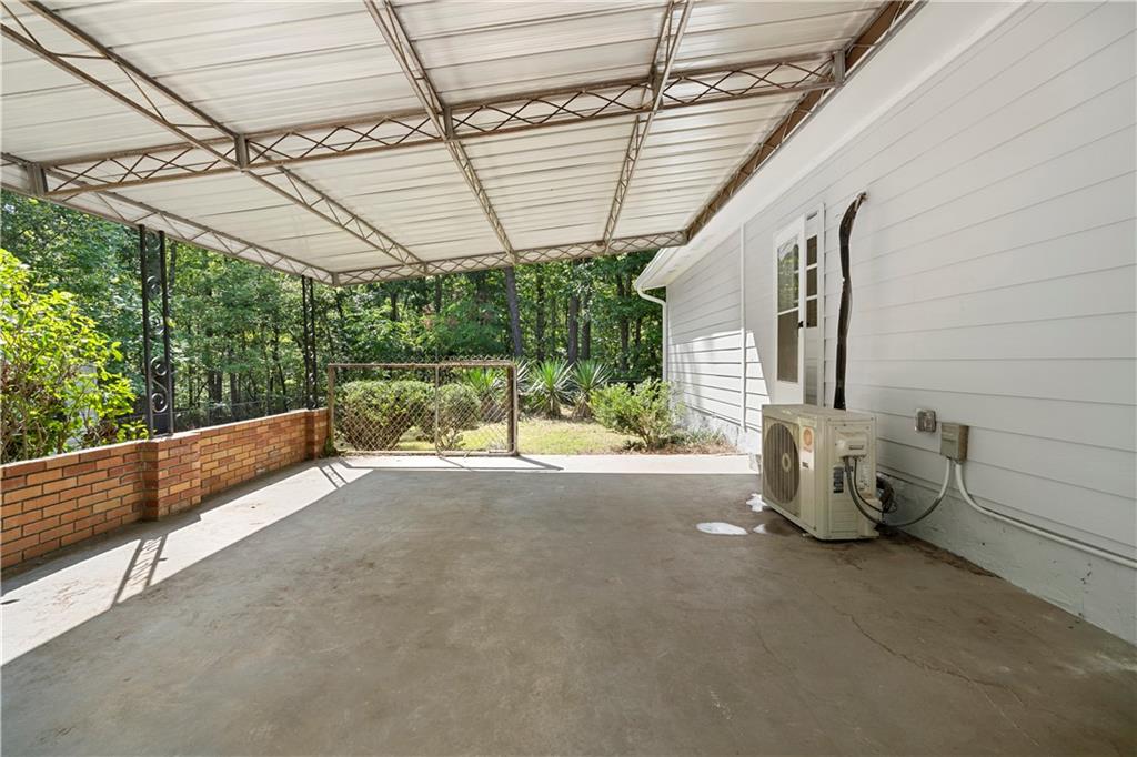 3821 Oak Hill Road