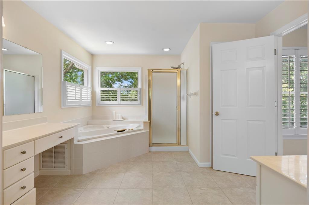 4104 Daniel Green Trail SE