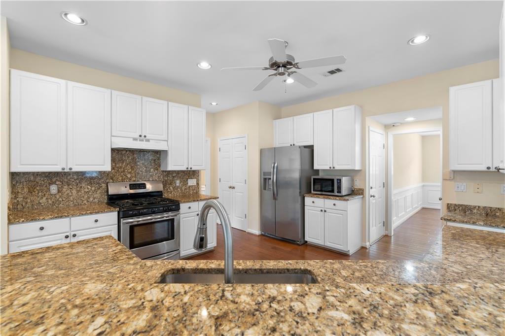 4104 Daniel Green Trail SE