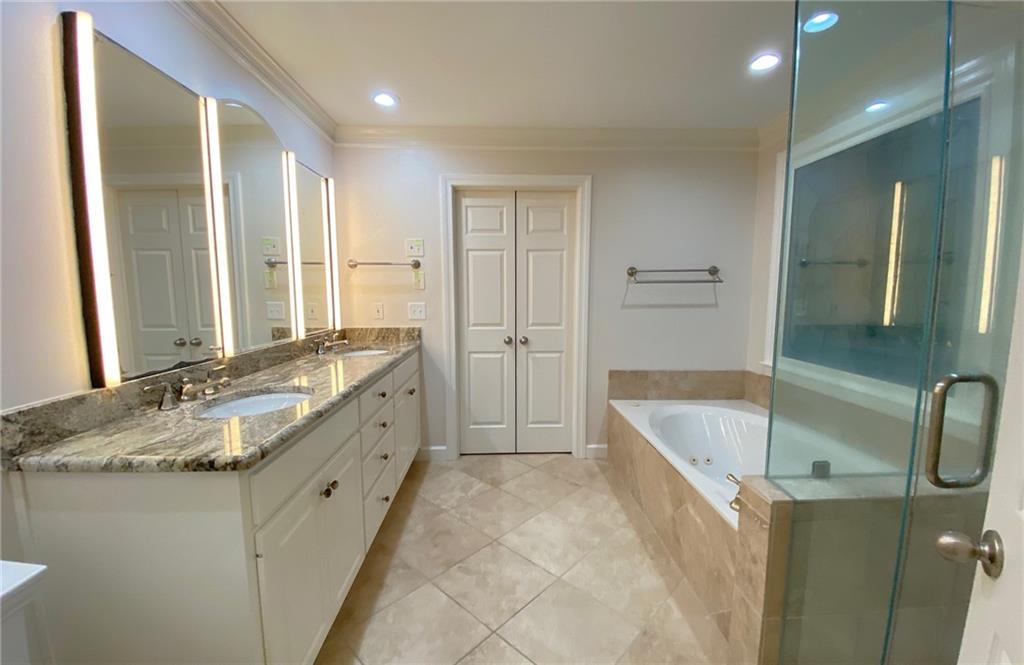 4178 Gateswalk Drive SE