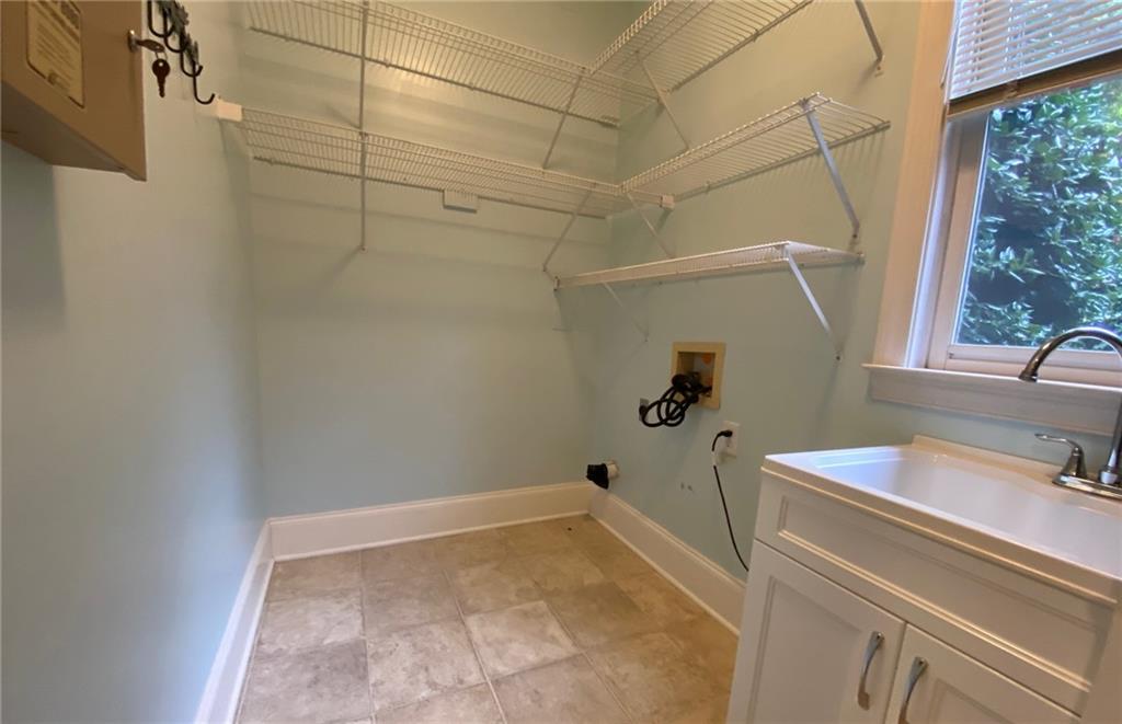 4178 Gateswalk Drive SE