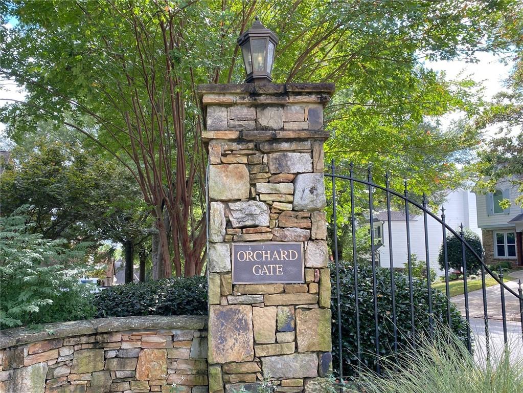 4178 Gateswalk Drive SE