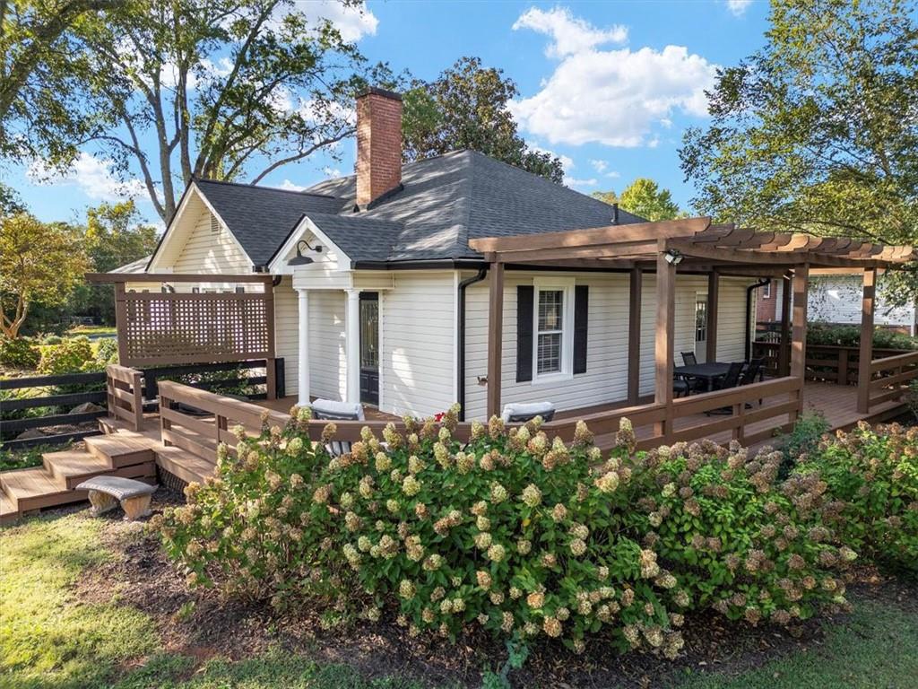 11925 Crabapple Road