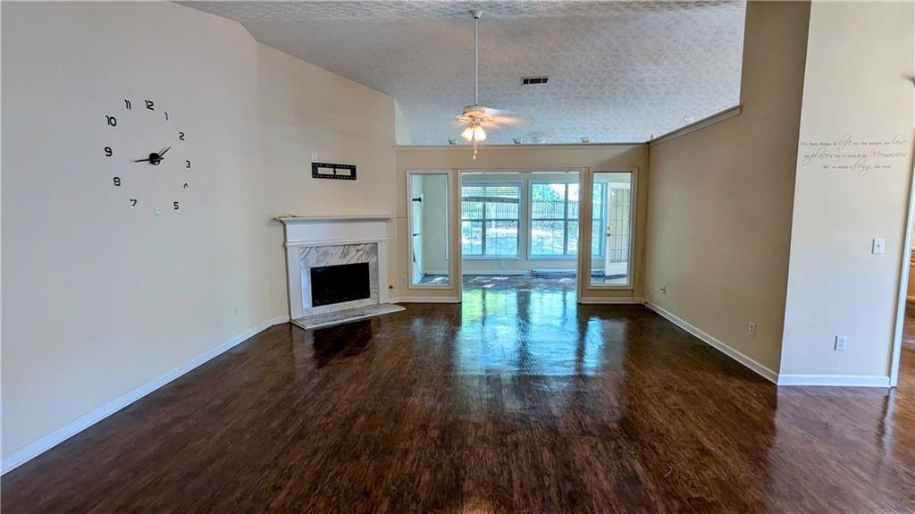3105 Kings Bay Drive
